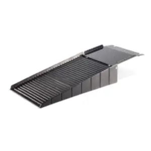 Rampa de carga de polietileno PIG® | 72cm x 178cm x 30.5cm